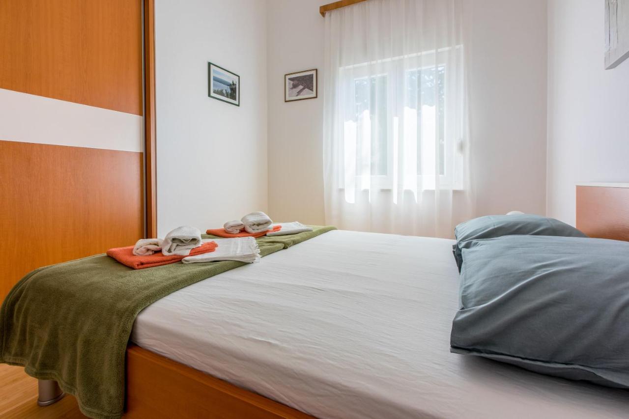 Apartments Robic Selce Exterior photo